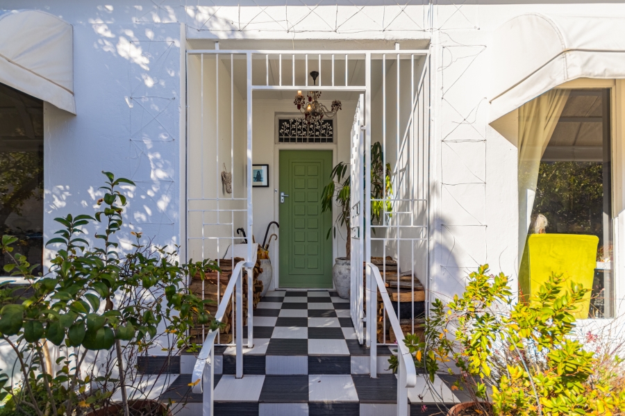 2 Bedroom Property for Sale in Claremont Upper Western Cape
